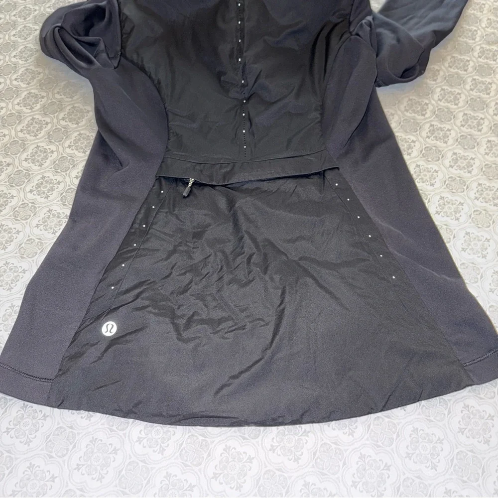 lululemon Run For Cold Pullover Size 6